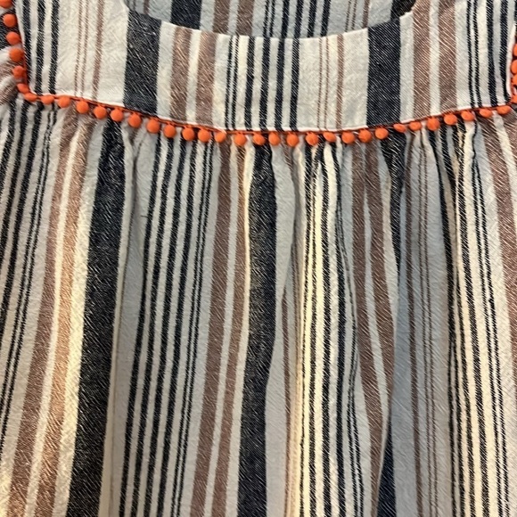 For Cynthia part linen large sleeved top. Size Large. - Picture 4 of 11